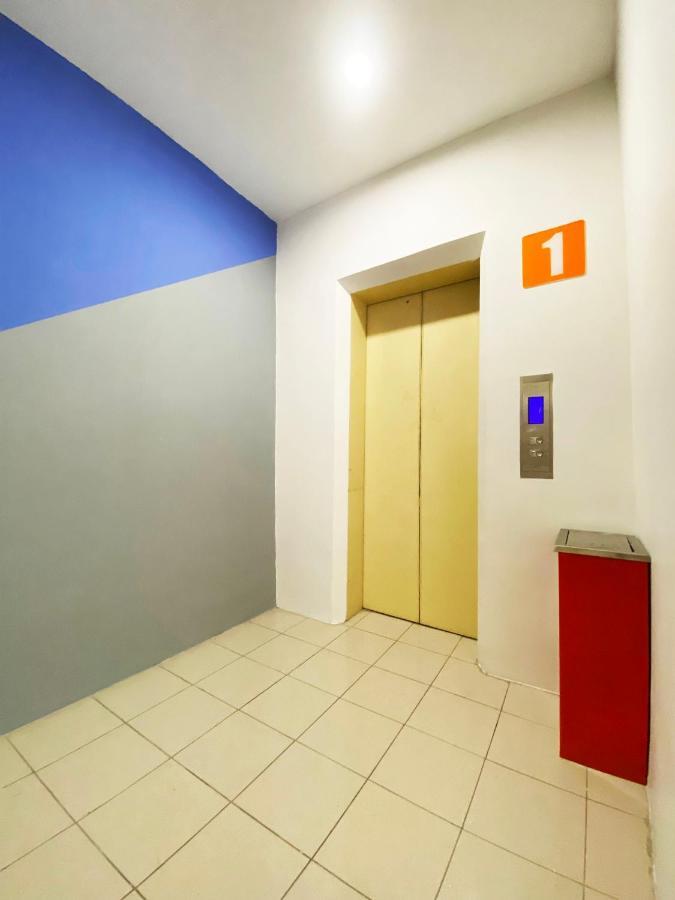 Your Hotel Klang By D'Concept Экстерьер фото